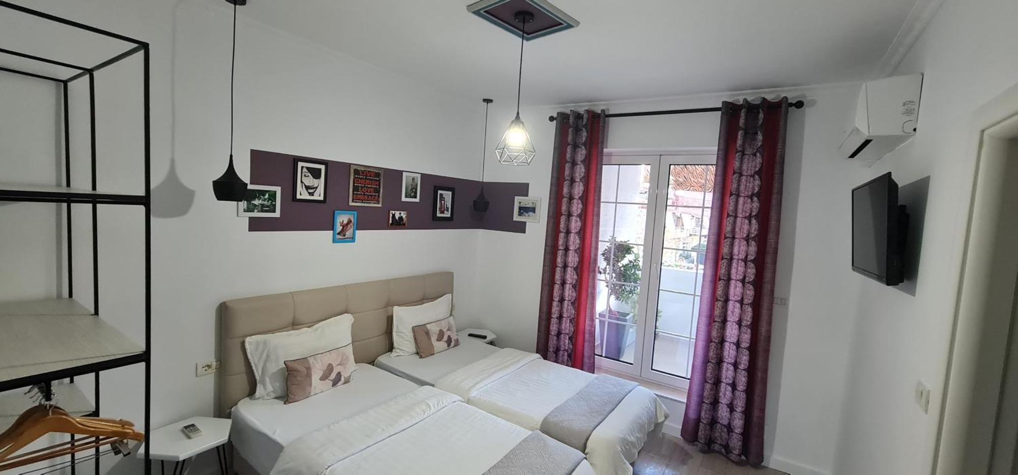 Funky Guest House & Adventures Përmet المظهر الخارجي الصورة